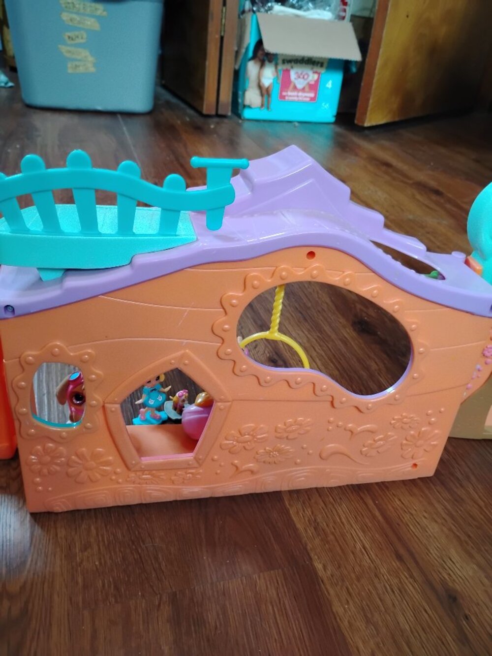 Hasbro Littlest Pet Shop Treehouse 2007